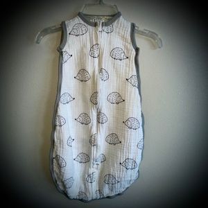 Darling SWADDLE DESIGNS Muslin zzZipMe SleepSack Cotton 0-6 Months HEDGEHOG